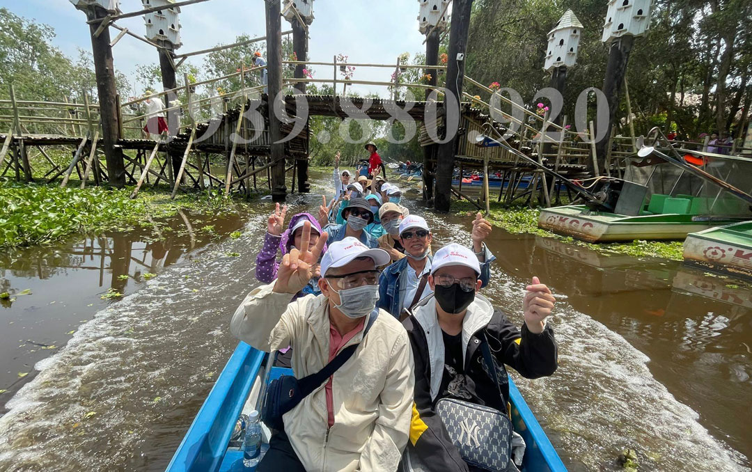 Tour Chùa Bà Châu Đốc Noel - Hình 2