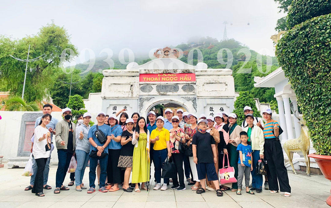 Tour Chùa Bà Châu Đốc Noel - Hình 3