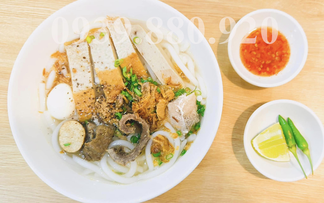 Bánh Canh Chả Cá Bình Hưng - Hình 2