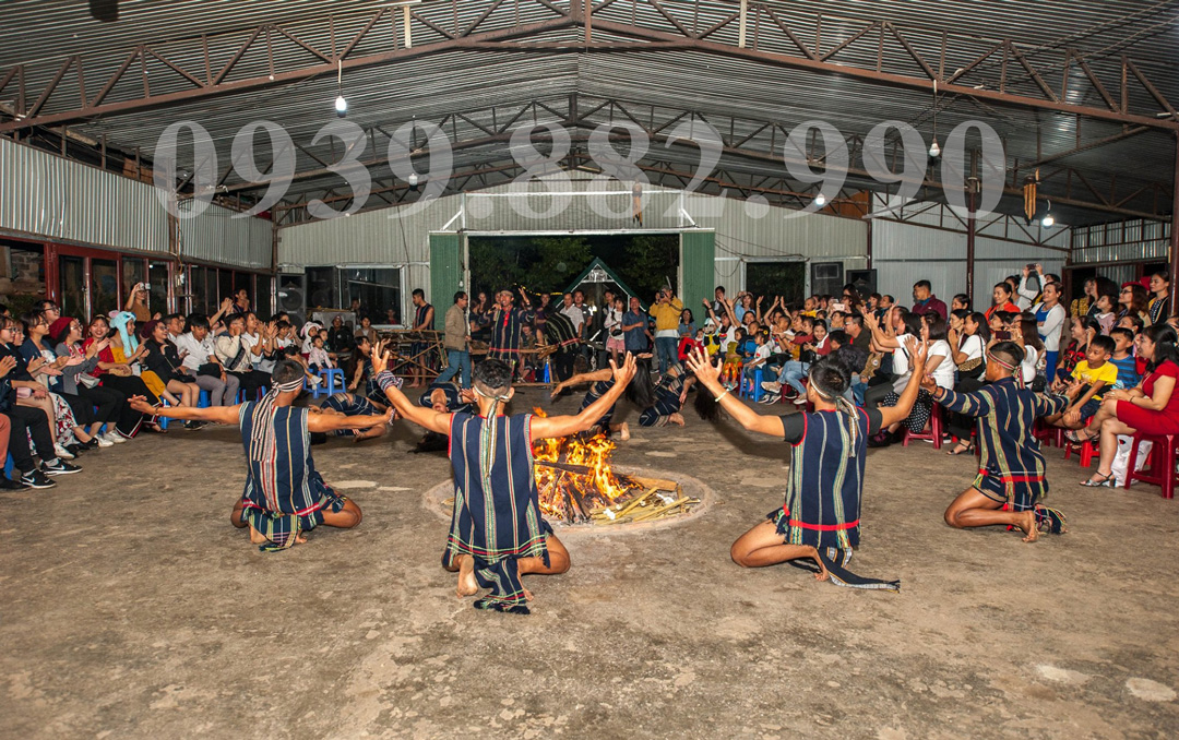 Làng Văn Hóa Cồng Chiêng Tây Nguyên - hình 2