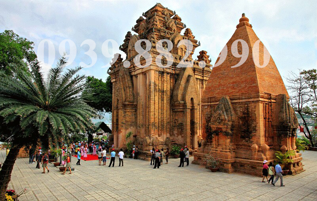 Tháp Bà Ponagar Nha Trang - hình 1