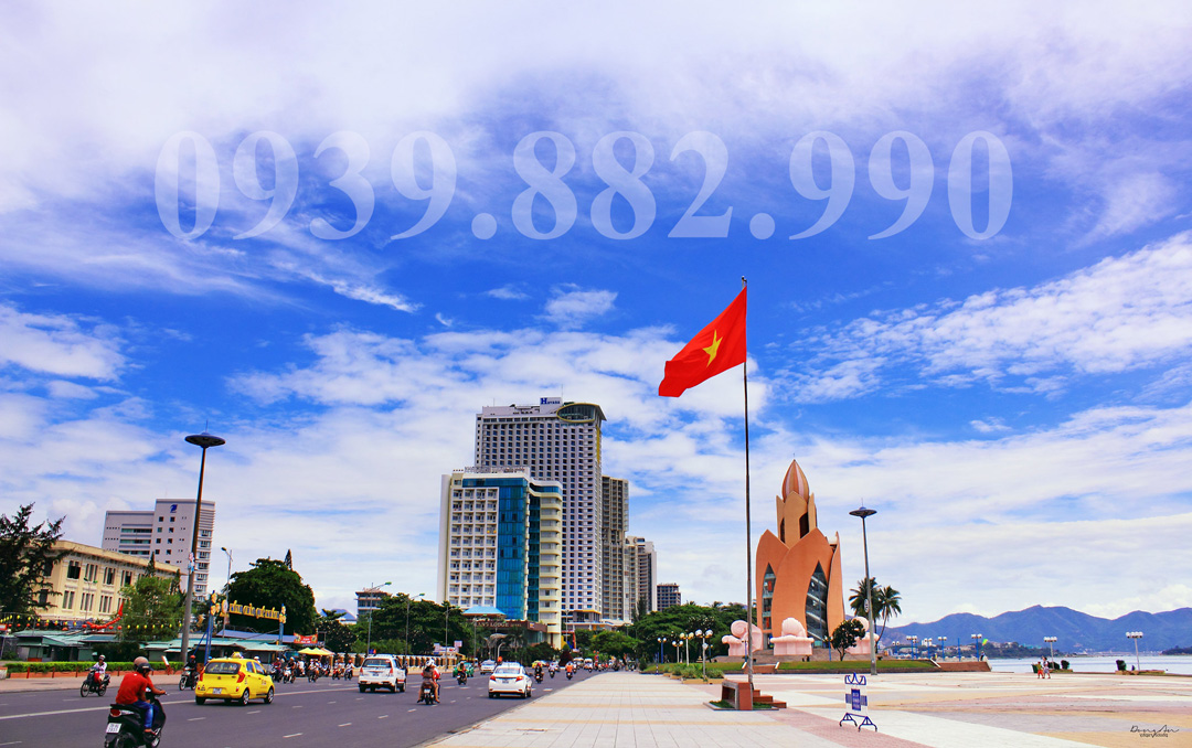 Quảng trường 2/4 Nha Trang - hình 1