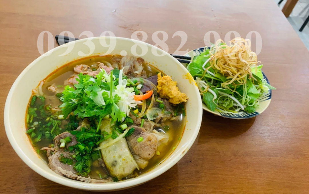 Bún Bò Huế Cô Ba ở Long Hải - hình 3